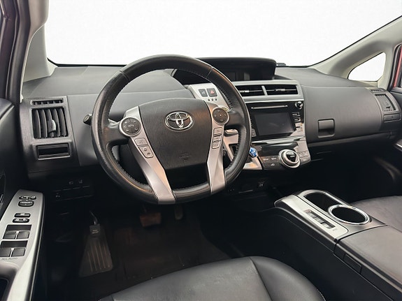 Toyota Prius+ 15 of 30