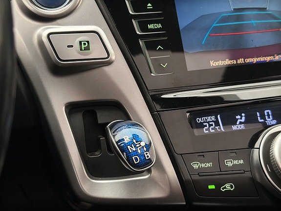 Toyota Prius+ 26 of 30