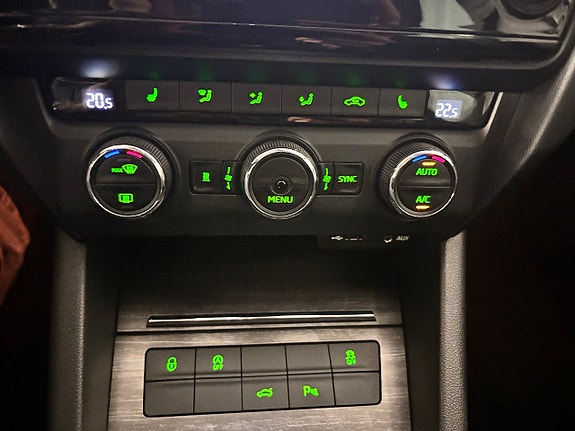Skoda Octavia Scout 16 of 19