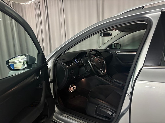 Skoda Octavia Scout 10 of 19
