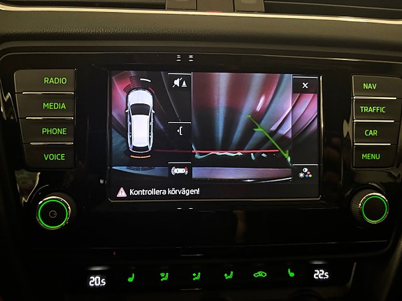 Skoda Octavia Scout 17 of 19