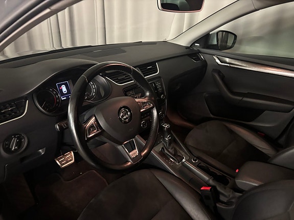 Skoda Octavia Scout 12 of 19