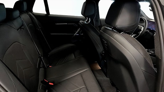 BMW 530e 5 of 9