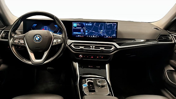BMW i4 4 of 8