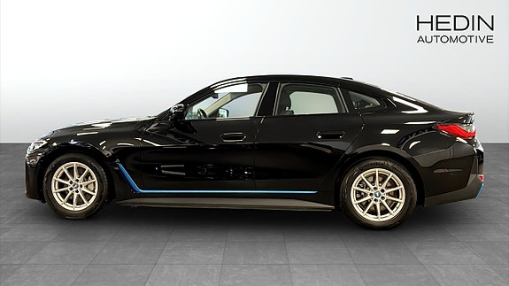 BMW i4 6 of 8