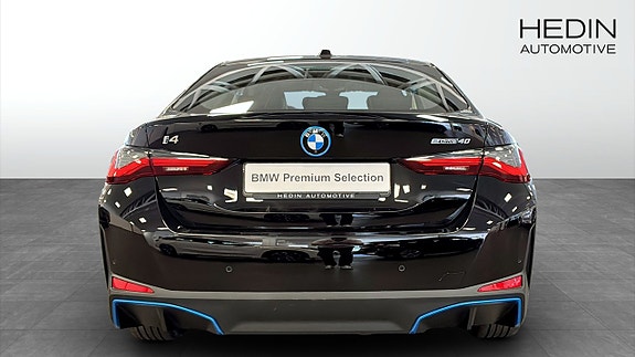 BMW i4 7 of 8