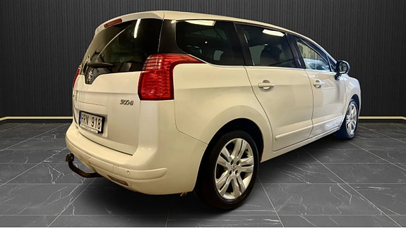 Peugeot 5008 4 of 11