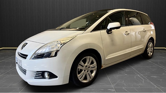 Peugeot 5008 2 of 11