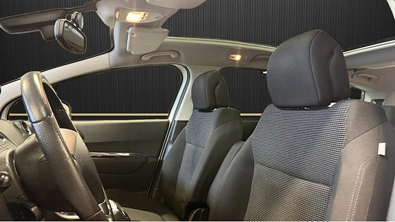 Peugeot 5008 7 of 11