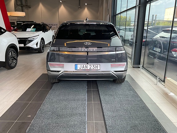 Hyundai Ioniq 5 4 of 8