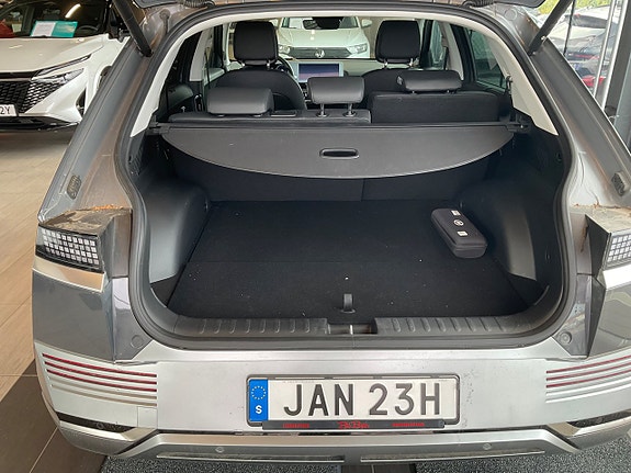 Hyundai Ioniq 5 5 of 8