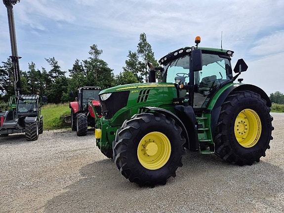 John Deere 6215R 2 of 9