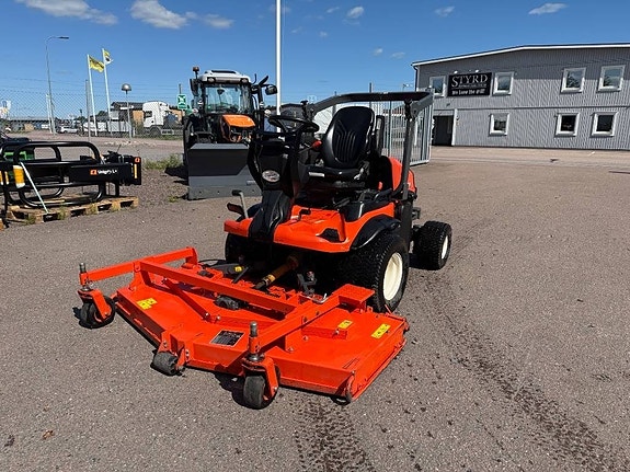 Kubota F 3890