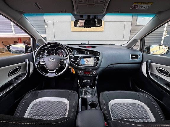 Kia Ceed 14 of 15