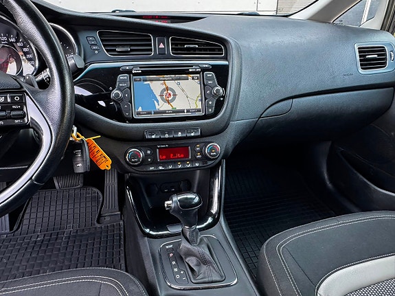Kia Ceed 11 of 15