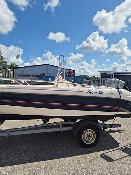 Flipper 555 2 of 8