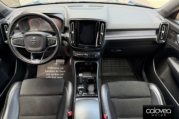 Volvo XC40 7 of 16