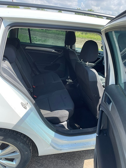 Volkswagen Golf VII 6 of 6