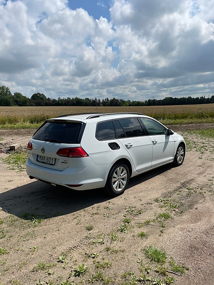 Volkswagen Golf VII 3 of 6