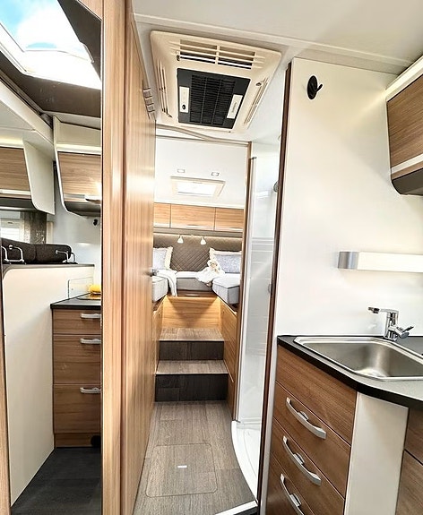 Adria Matrix 670 SL *Finansiering / Långbädd / Taksäng / AC Bodel / 5-sits / 3500 kg 6 of 12