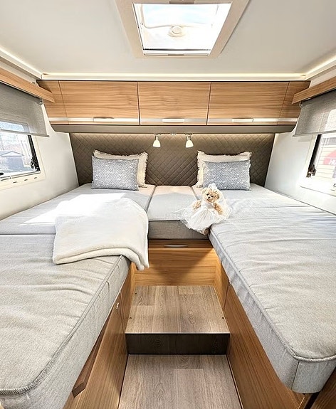 Adria Matrix 670 SL *Finansiering / Långbädd / Taksäng / AC Bodel / 5-sits / 3500 kg 8 of 12