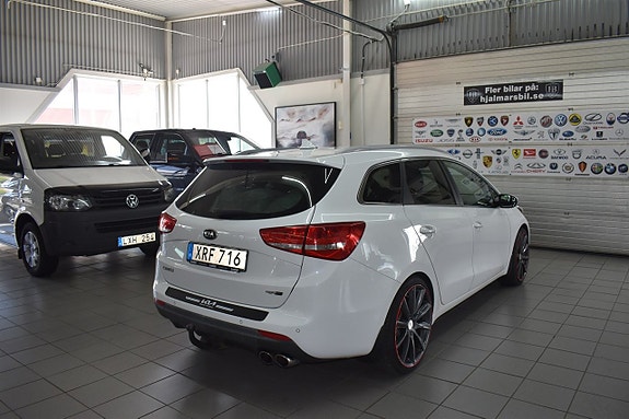 Kia Ceed 3 of 15