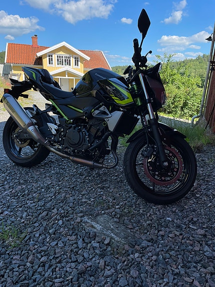 Kawasaki Z400 2 of 2