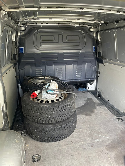 Mercedes-Benz eVito 111 6 of 6