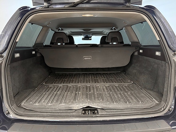 Volvo V70 13 of 26