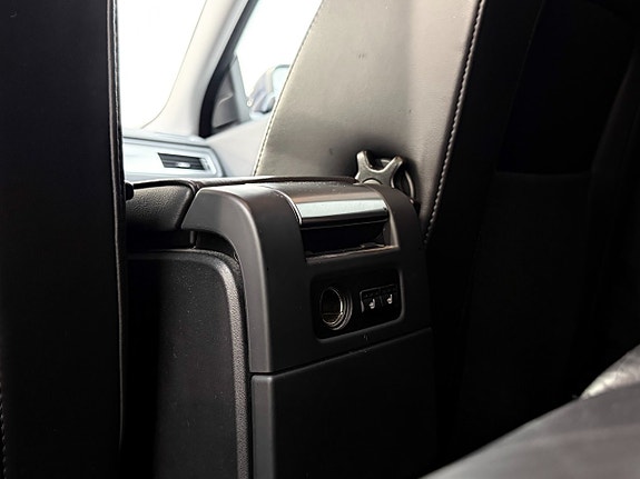 Volvo V70 22 of 26