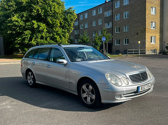 Mercedes-Benz E240 3 of 11
