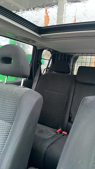 Nissan X-Trail 9 of 12