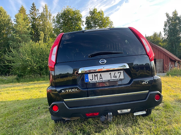 Nissan X-Trail 5 of 12
