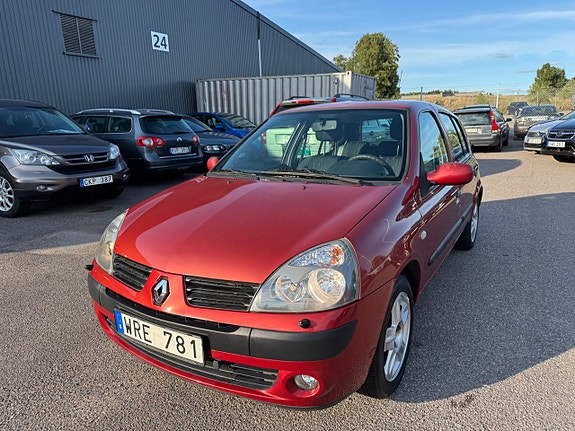 Renault Clio 2 of 23