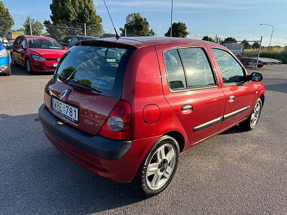 Renault Clio 6 of 23