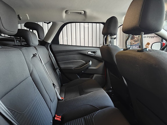 Ford Focus 15 of 19