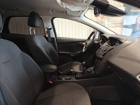 Ford Focus 13 of 19