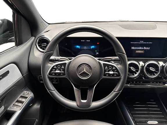 Mercedes-Benz B200 d 11 of 19