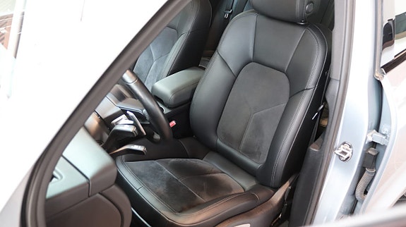 Porsche Macan 9 of 9