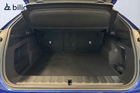 BMW iX2 10 of 18