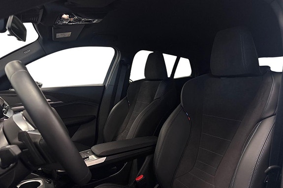 BMW iX2 13 of 18