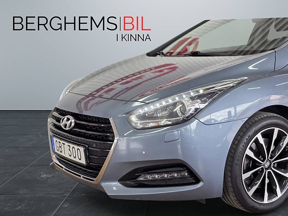 Hyundai i40 2 of 23