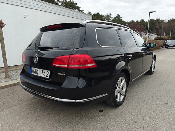 Volkswagen Passat 3 of 6