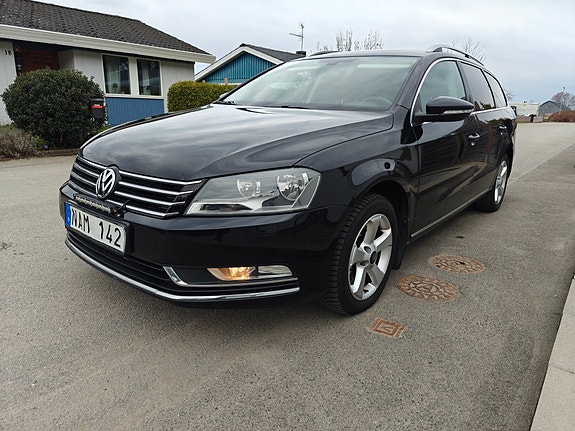 Volkswagen Passat 2 of 6