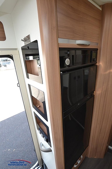 Adria Matrix 670 SL 8 of 12