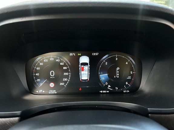 Volvo V90 Cross Country 17 of 19