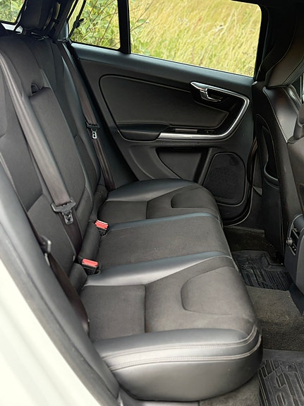 Volvo V60 5 of 7