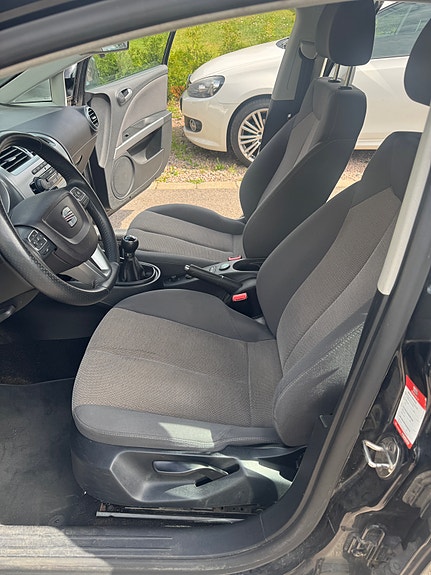 Seat Leon 9 of 10