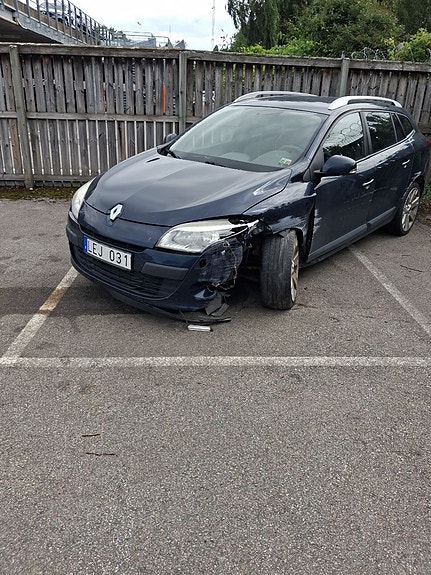 Renault Megane III 3 of 3