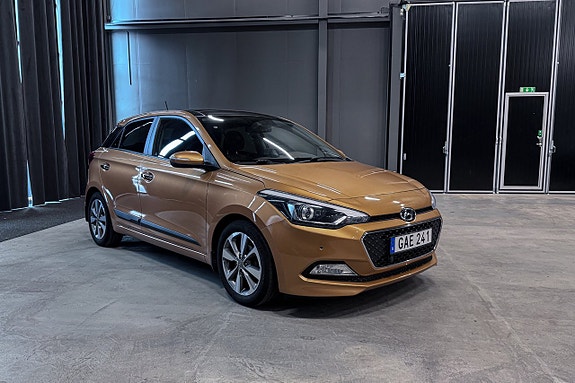 Hyundai i20 8 of 16